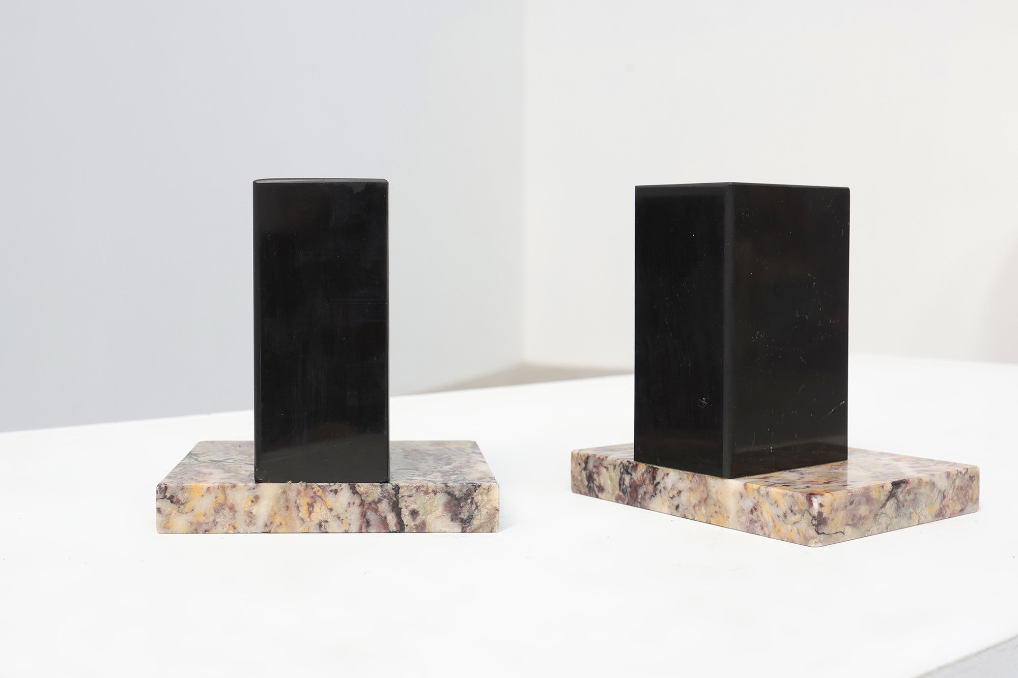 Pair of Art Deco Bookends in Black Metal and Veined Marble, Belgium, 1920thumbnail